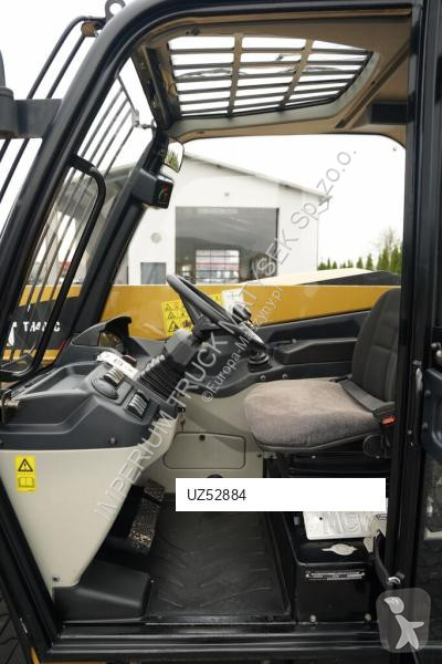 Телескопичен товарач Caterpillar C
