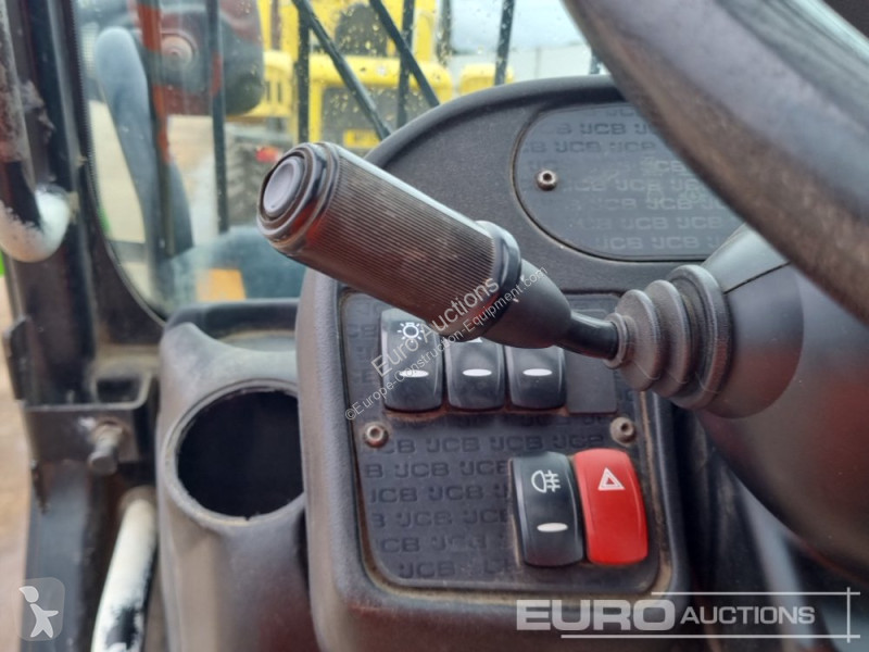 Teleskopický vozík JCB 540-140 Hi Viz