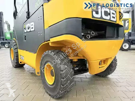 Teleskopický manipulátor JCB