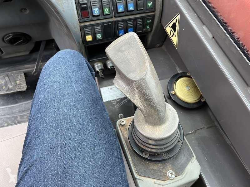 رافعة شوكية تلسكوبية Manitou