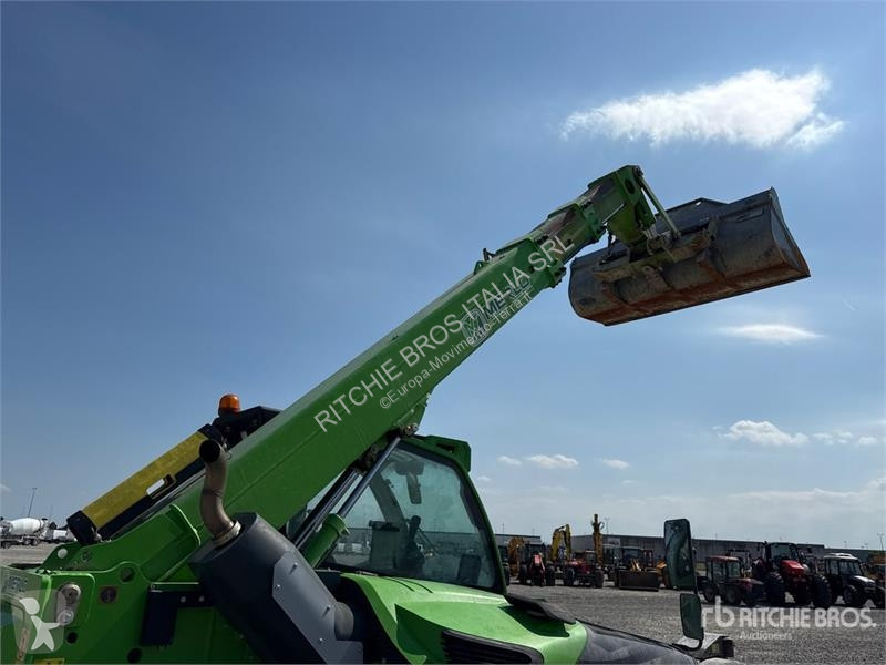 Телескопічний навантажувач Merlo TF38.10CS-140