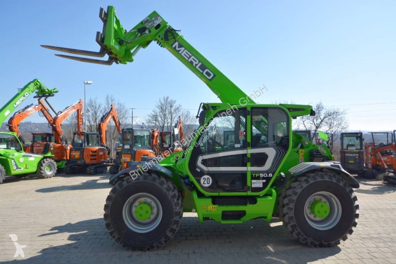 Încărcător telescopic Merlo 50.8T