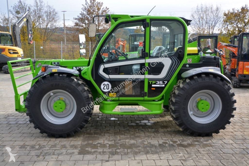 Încărcător telescopic Merlo TF 35.7-140