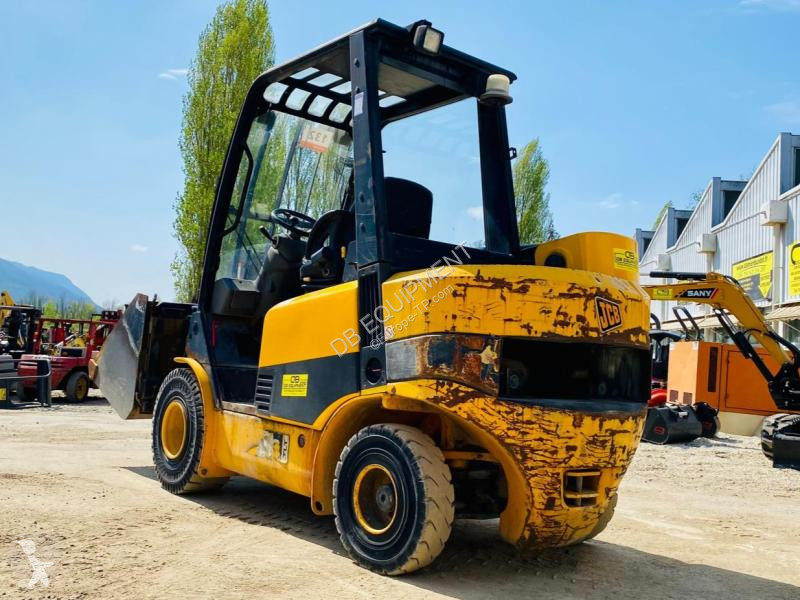 Încărcător telescopic JCB Teletruk