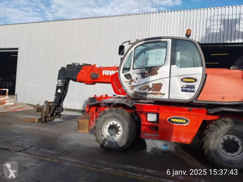 Încărcător telescopic Manitou MRT2150