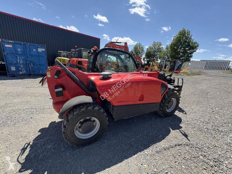 رافعة شوكية تلسكوبية Manitou  MT 625 H