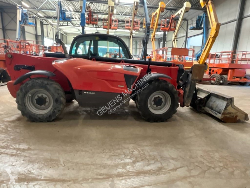 Încărcător telescopic Manitou