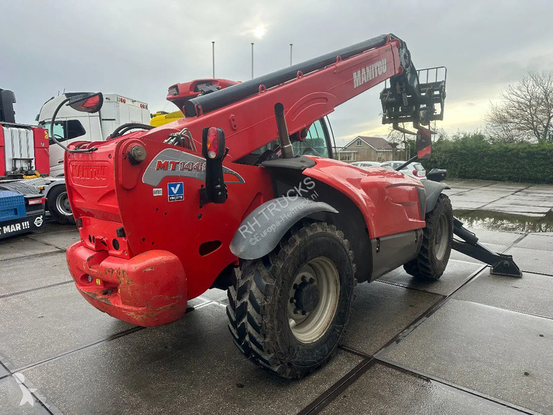 Încărcător telescopic Manitou 2015, 7174 HOURS, CE