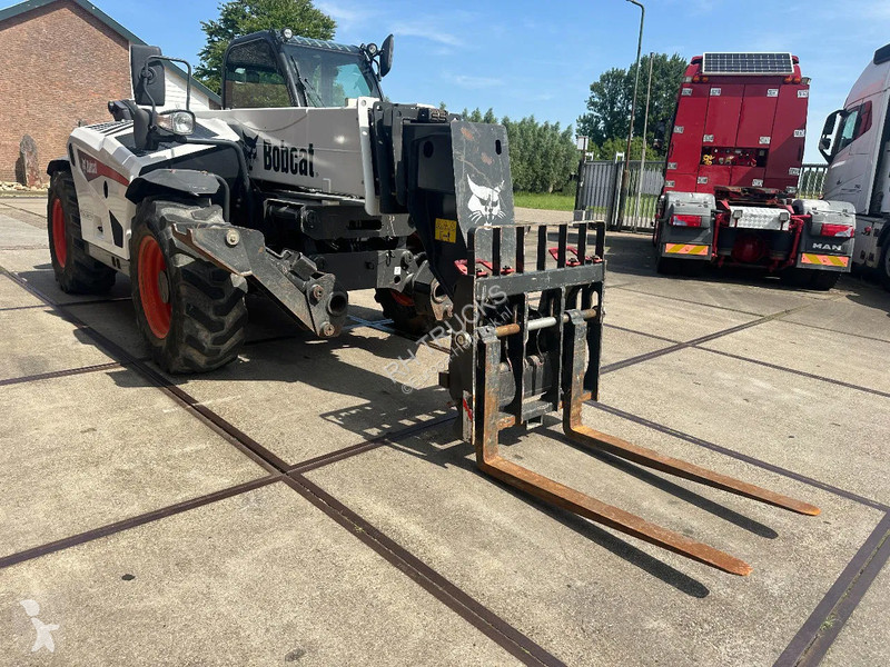 رافعة شوكية تلسكوبية Bobcat T40180 SLPB 31,CE,...