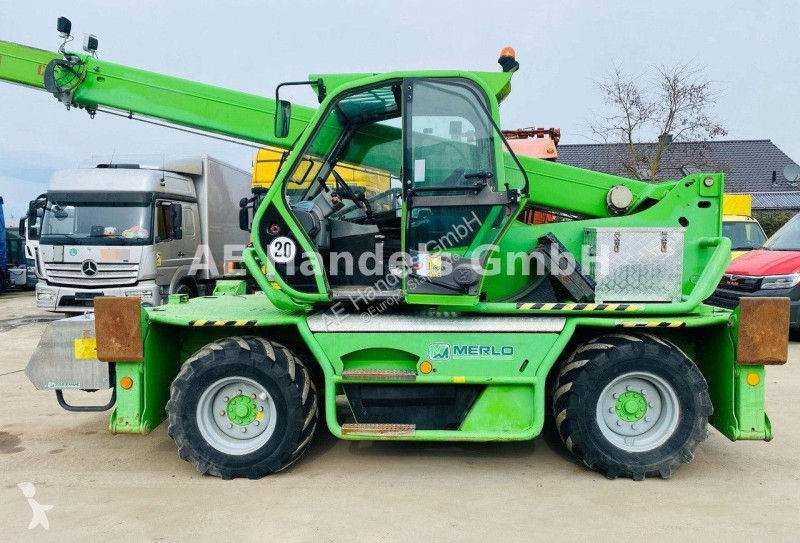 Încărcător telescopic Merlo