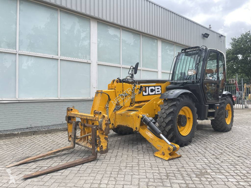 Încărcător telescopic JCB 2016
