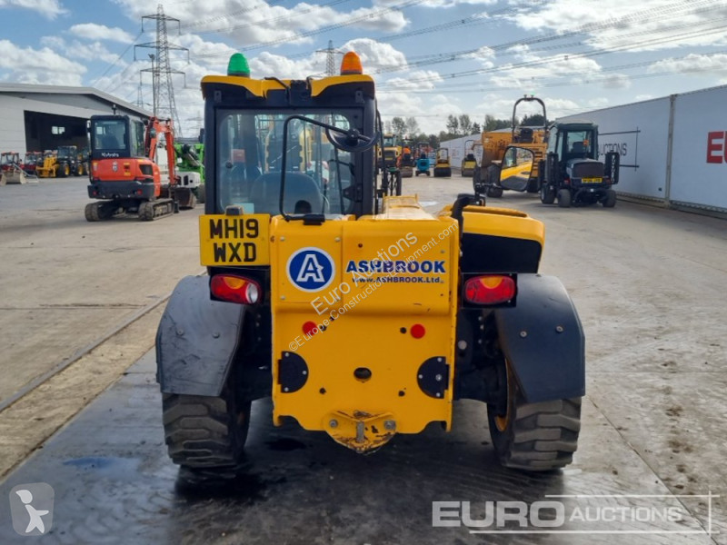 Teleskopický vozík JCB 525-60 Hi Viz