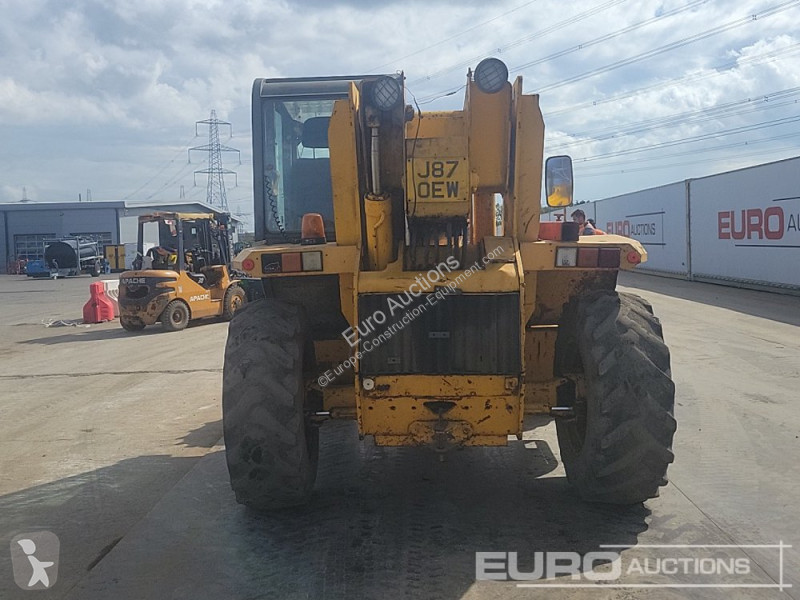 Teleskopický vozík JCB 525-67