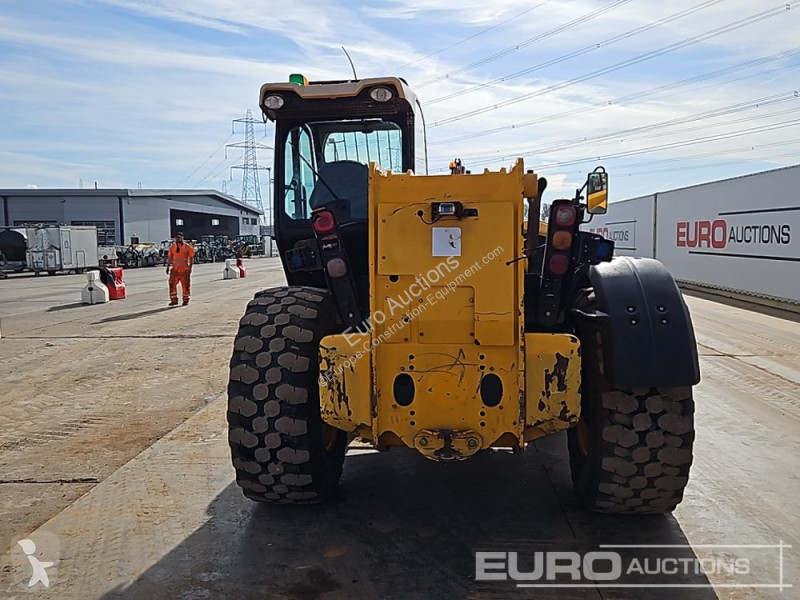 Teleskopický vozík JCB 560-80