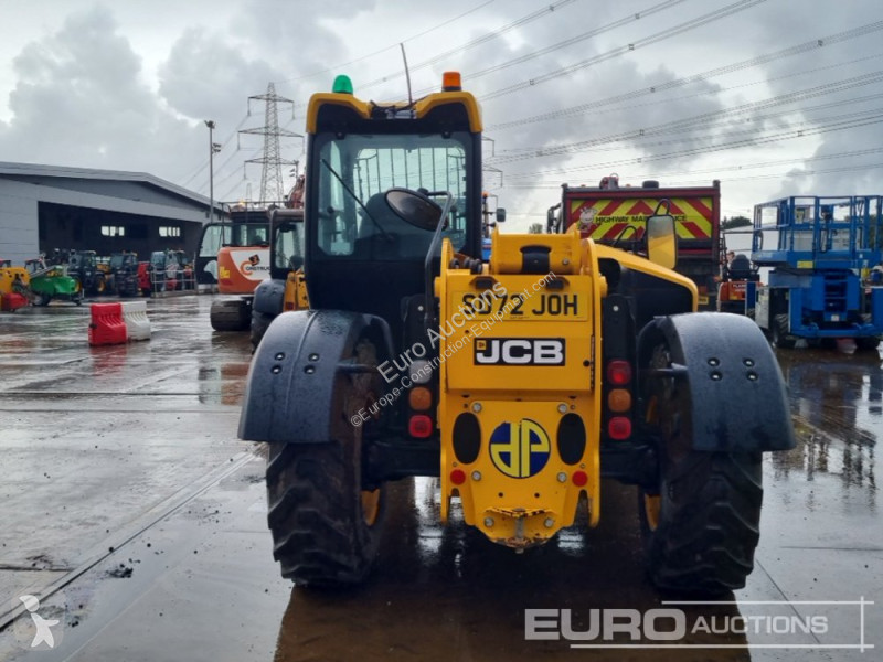 Teleskopický vozík JCB 531-70