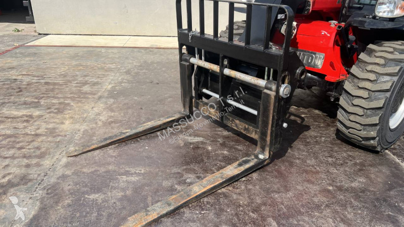 رافعة شوكية تلسكوبية Manitou MT625 COMFORT