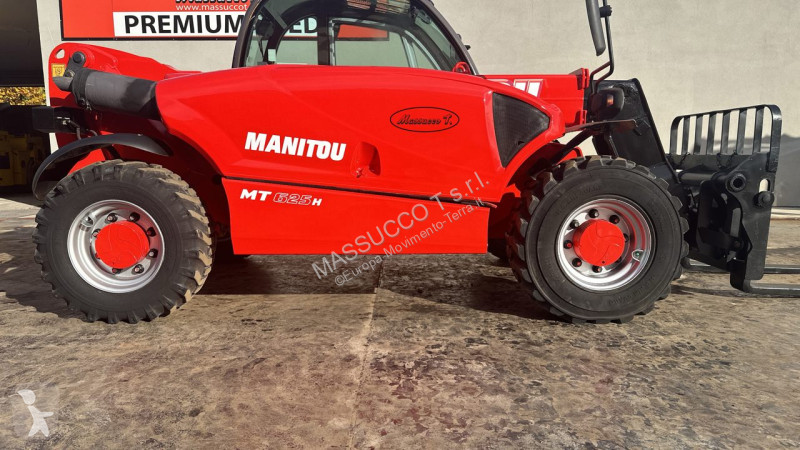 Teleskopický manipulátor Manitou MT625 4x4