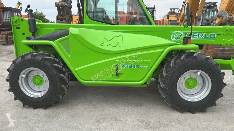 Teleskopický manipulátor Merlo P38.13 PLUS