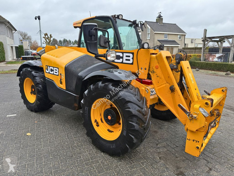 JCB Agri Super telescopic handler