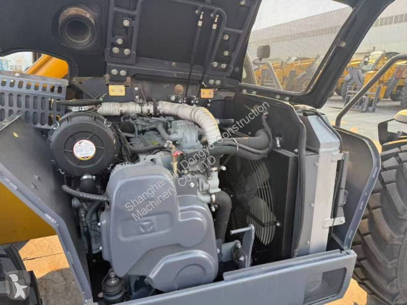 XCMG XC6-3007V telescopic handler