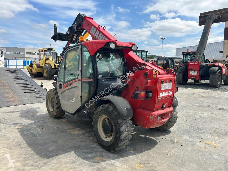 رافعة شوكية تلسكوبية Manitou CONFORT