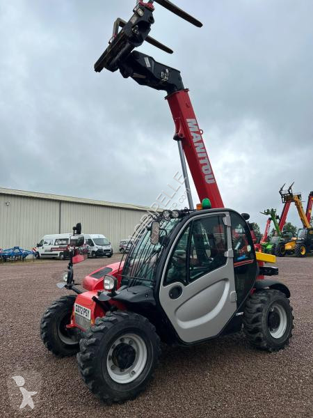 Teleskopický manipulátor Manitou  MT625