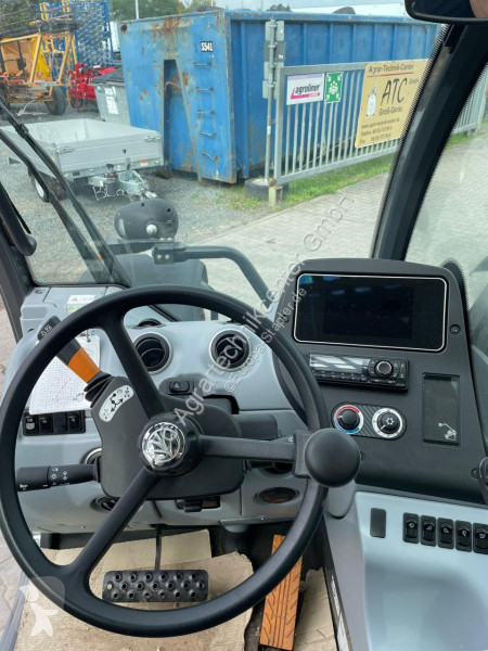 رافعة شوكية تلسكوبية New Holland  TH 7.42-145HP