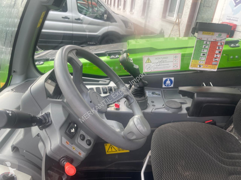 Teleskopický manipulátor Merlo  TF 35.7 CS 140