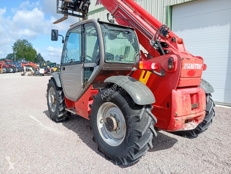 رافعة شوكية تلسكوبية Manitou