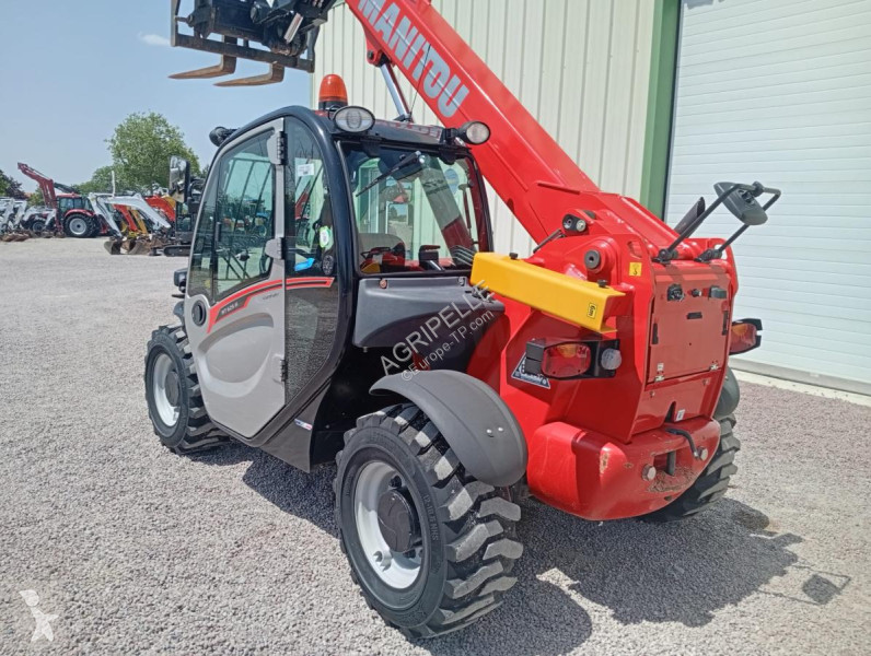 Teleskopický manipulátor Manitou  MT625
