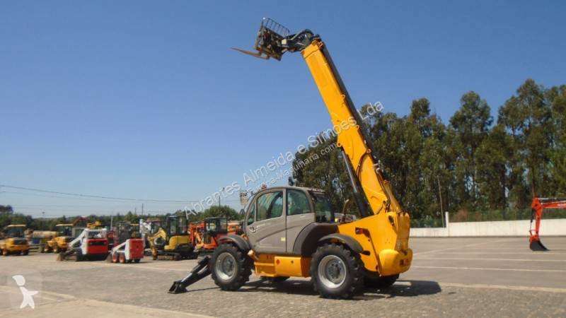 رافعة شوكية تلسكوبية Manitou