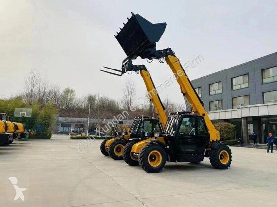 رافعة شوكية تلسكوبية  Forklift
