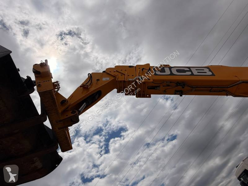 Teleskopický manipulátor JCB 540-180