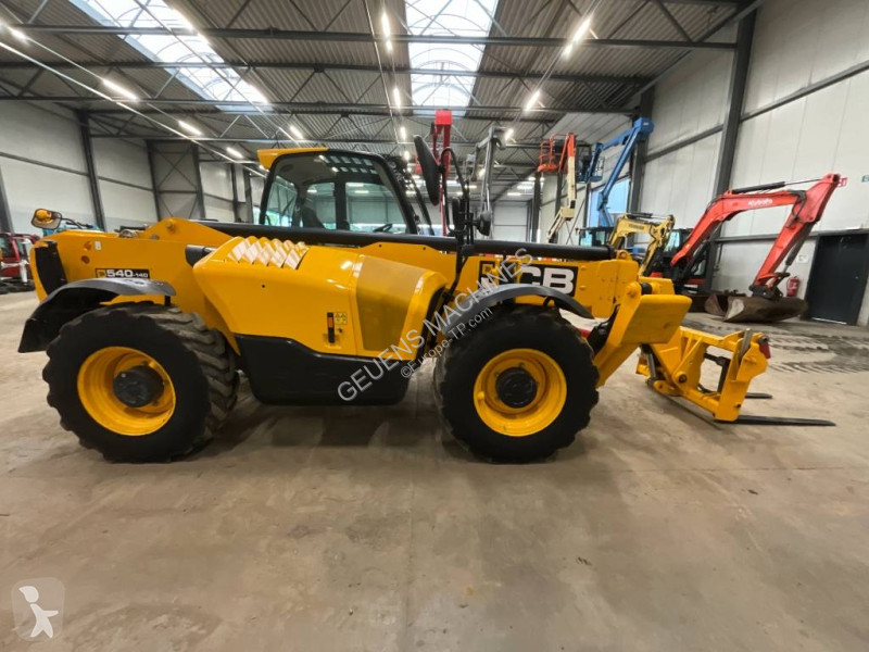 Teleskopisk truck JCB