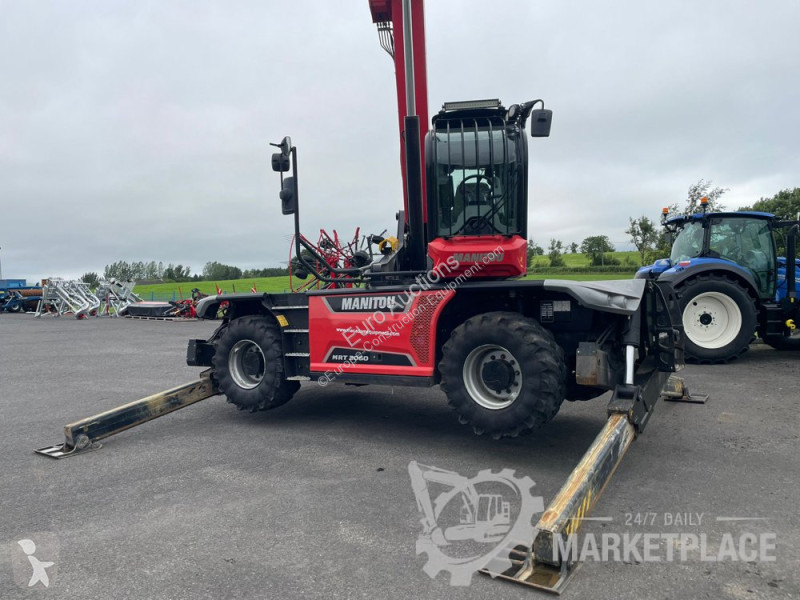 Телескопічний навантажувач Manitou MRT 3060