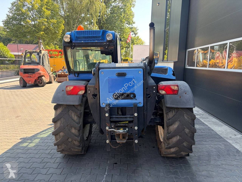 Телескопический погрузчик New Holland LM5030