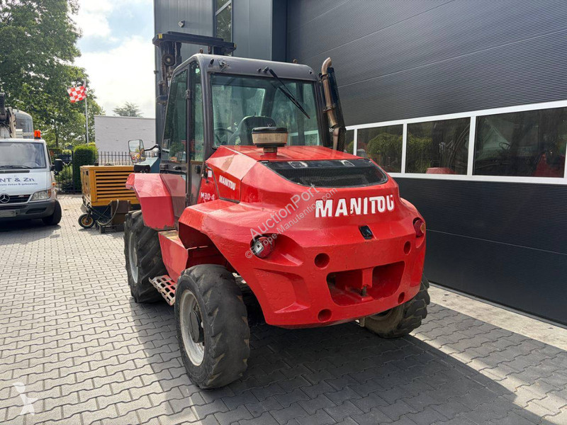 Teleskopický manipulátor Manitou M30-4