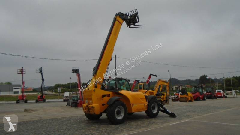 رافعة شوكية تلسكوبية Manitou
