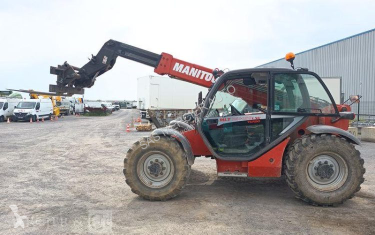 رافعة شوكية تلسكوبية Manitou
