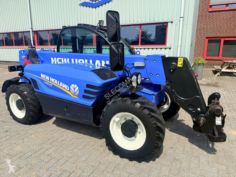 رافعة شوكية تلسكوبية New Holland LM5.25 Verreiker