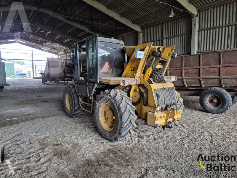 Teleskopický vozík JCB 535-67