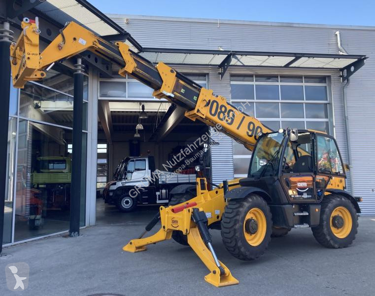 رافعة شوكية تلسكوبية JCB  540-180
