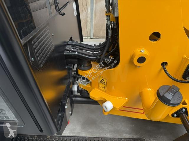 Carretilla telescópica JCB  TM 110