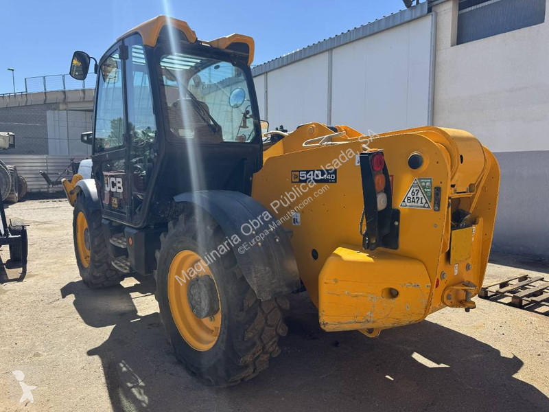 伸缩臂叉车 JCB