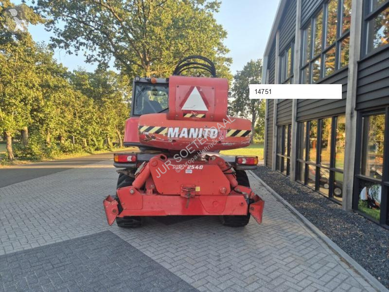 Manitou MRT 2540 M-series telescopic handler