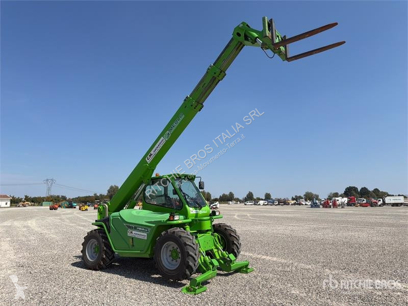 Телескопічний навантажувач Merlo P38.13PLUS