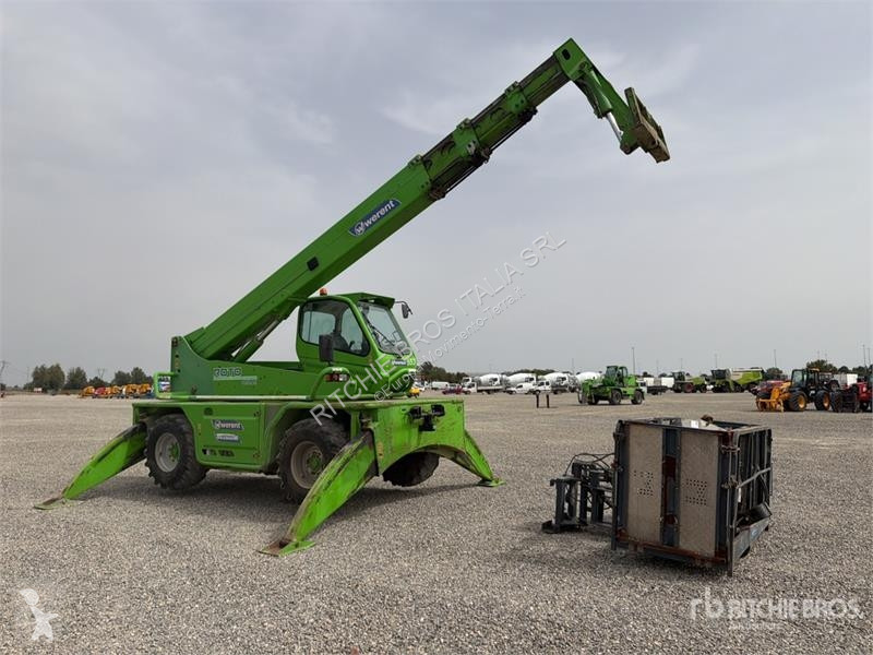 Телескопічний навантажувач Merlo 45.21 Telehandler