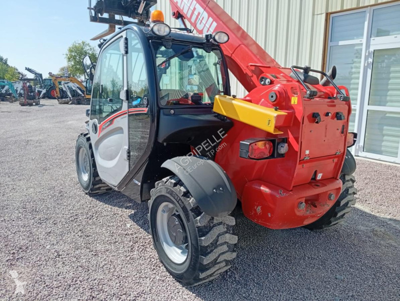 Chariot télescopique Manitou  MT625