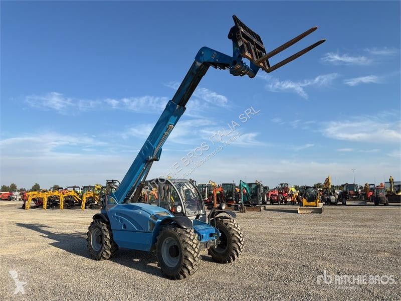 伸缩臂叉车 Genie Telehandler