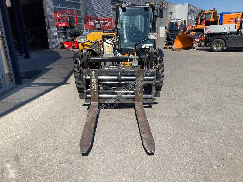 Teleszkópos targonca JCB  525-60HI-VIZ